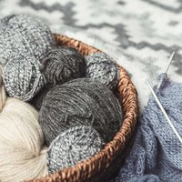 Using natural materials to dye yarn, and what to expect from plant-based colour.