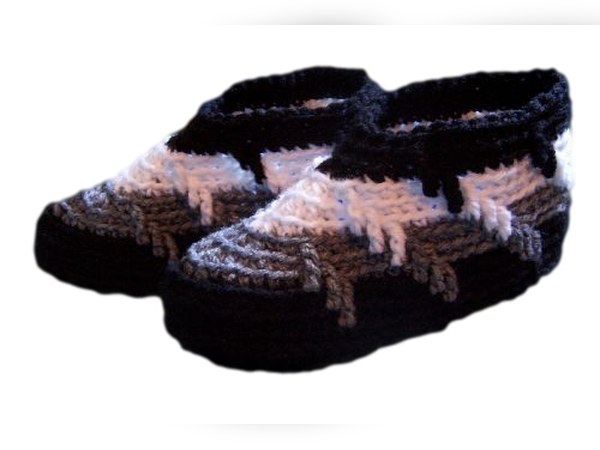 Apache Tears Slippers (Crochet)