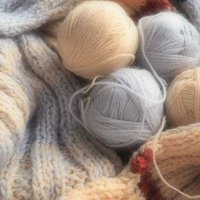 An oversized beginner-friendly crochet sweater with no shaping or decreasing, worked in chunky yarn with a 10mm hook.