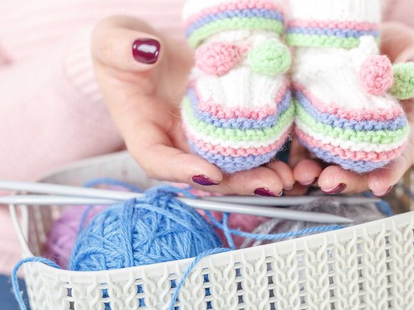 Reusing Yarn - Getting the Kinks of Out Yarn That Has Already Been Knit