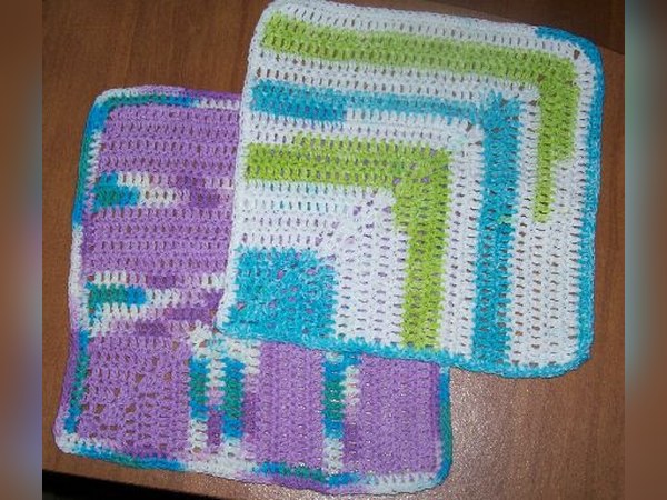Right Angle Rows Dishcloth (Crochet)
